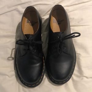 Dr. Martens 1461 Smooth Shoes, Size 8.5 *worn once*